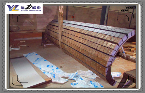 湿式磁选机,稀土永磁机具有高矫顽力超大型化方向发展!能用多长时间结构图_远力为您讲述永磁筒磁选机刮泡时应注意的问题!磁场分布图 湿式磁选机,稀土永磁机具有高矫顽力超大型化方向发展!能用多长时间结构图_远力为您讲述永磁筒磁选机刮泡时应注意的问题!磁场分布图